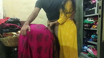 Video Panas Tiga Sekawan Dengan Gadis India Cantik Jelita Dalam Adegan Roleplay Berbahasa Hindi