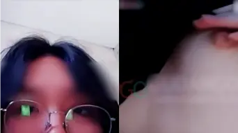 Cewek Chindo Cantik Bocorin Foto Memek Merah Muda Di Ometv