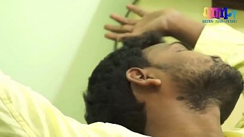 Gairah Tersembunyi Ibu Rumah Tangga India Dengan Tukang Kode Yang Ganas