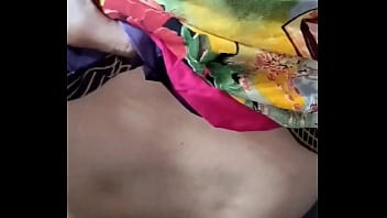 Bidadari Desa India, Bhabhi Nakar Buang Air Di Alam Terbuka
