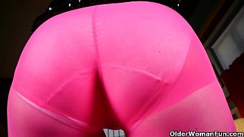 Saat Ibu Pulang, Celana Dalam Langsung Melorot