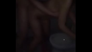 Gadis Tionghoa Menggoda Di Kamar Mandi