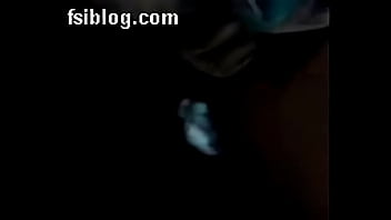 Pembantu India Melayani Tuannya Dengan Cara Yang Mesra