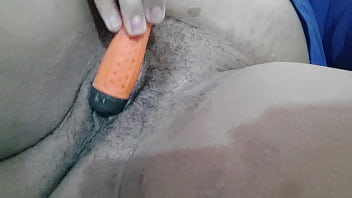 Gadis Arab Hitam Memuaskan Nafsunya Sendiri Dengan Obeng