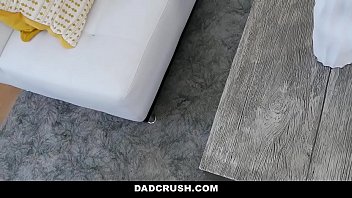 Ngentot Cepat Dengan Ayah Tiri Sebelum Ibu Tiri Masuk