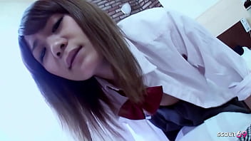 Gadis Sma Jepang Berbaju Seragam Digoda Dan Digituin Sama Om-om Tua, Dientot Sampe Keluar Dalam Di Casting Bokep