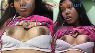 Gadis Abg Toge Merasa Gatel, Bukain Dada Di Ometv Biar Diliatin