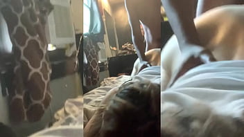 Bulan Sejarah Kulit Hitam: Gadis Emo Putih Mengerang Liar Dukung Black Lives Matter
