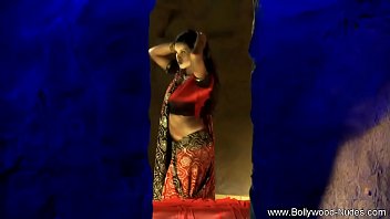 Gadis Seksi Bollywood Telanjang Bulat