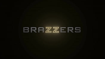 Petualangan Mesum Kira Noir: Menggila Di Atas Ranjang Dengan Brazzers
