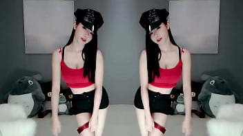 Cô Gái Trung Quốc Quyến Rũ đắm Mình Trong Cuộc Mây Mưa Trên Bãi Biển