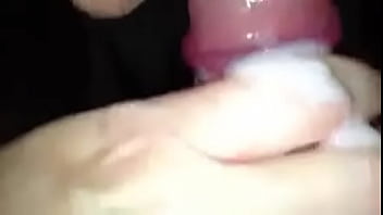 Istri Itu Menghisap Kontol Suaminya Dengan Sangat Kuat Sambil Terdengar Audio Hindi Yang Menggairahkan