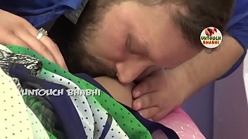 अकेली भाभी और देवर का गर्मजोशी भरा रोमांस | हिंदी शॉर्ट फिल्म
