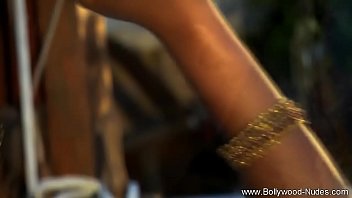 Gadis India Sempurna Menggoda Dengan Rayuan Yang Membara