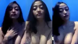 Camila Mengumbar Belahan Payudaranya Yang Menggoda