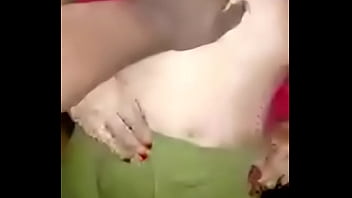 Mandi Keringat Bhabi Tetangga Yang Menggoda