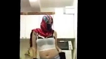 Desi Yang Panas Mengabadikan Momen Nakalnya