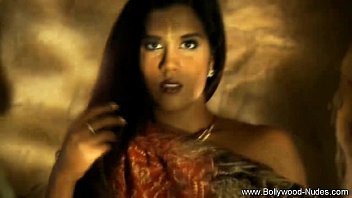 Penari Milf Arab Yang Menggoda Dan Memikat