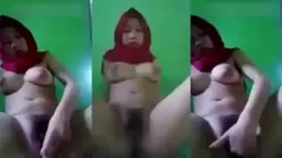 Jilbab Merah Membara, Rindu Diraba Dan Ditaklukkan