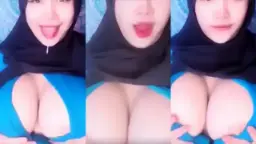 Jilboobs Menggoda Dengan Hijab Biru Arrazyny Yang Menggairahkan