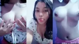 Laras Pap Payudara Montoknya Yang Menggoda