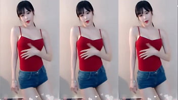 Cô Nàng Trung Hoa Uốn éo Thân Hình Nóng Bỏng