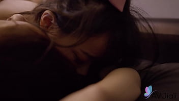 Yuli Yang Imut Sedang Bercinta Panas Dengan Pacarnya Di Rumah.