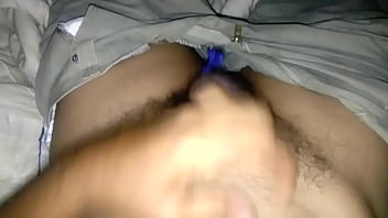 Gadis Asia Yang Menggoda Dengan Sensualitas Tak Terbantahkan