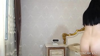 Gadis Asia Panas Menggoda Di Depan Kamera Bagian Dua