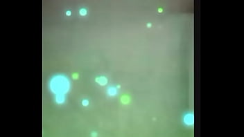 Istri Dominasi Di Kamera Langsung