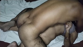 Gadis Tiri India Yang Menggoda Dan Menggairahkan