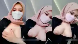 Camilla Berhijab Tampil Seksi, Payudara Montoknya Menggoda
