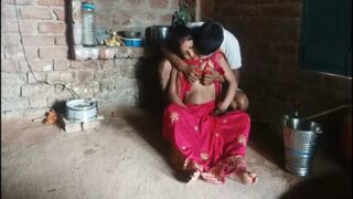 Devar Menggali Lubang Basah Bhabhi Barunya Dalam Film Biru Desi Yang Panas