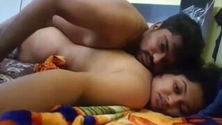 Video Mms Panas Pasangan Muda Dari Kamar Tidur Mereka