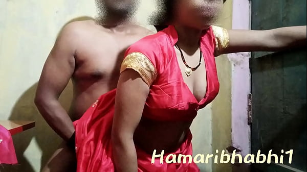Istri Desa India Digoda Dan Digilir Dengan Sari Merah Membara