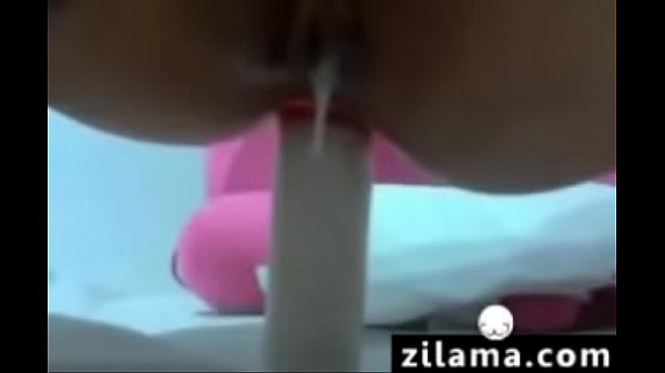 Gadis Kurus Tiongkok Mainkan Dildo Di Lubang Pantat