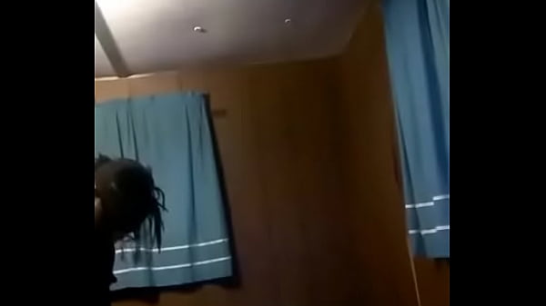 Bokong Montok Wanita Hispanik Melengkung Untuk Pria Afro Dari Craigslist