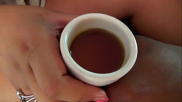 Madu Tiongkok – Pengantar Sensual Yang Menggoda