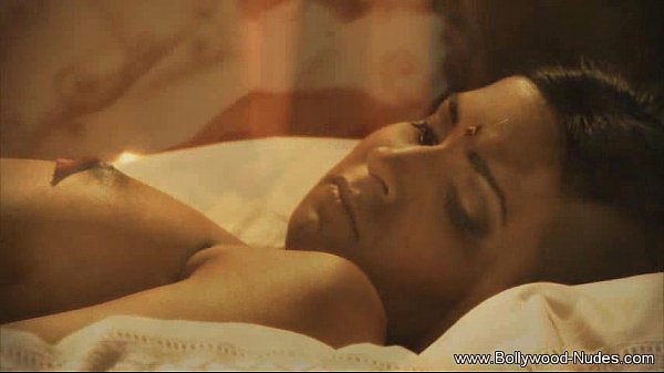 Goyang Erotis Gadis Desi Yang Menggoda Dan Bersinar