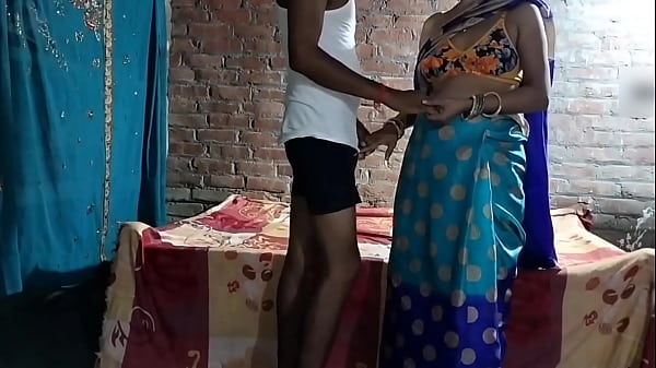 भाभी ने देवर के साथ मस्ती भरे अंदाज़ में चुदाई की
