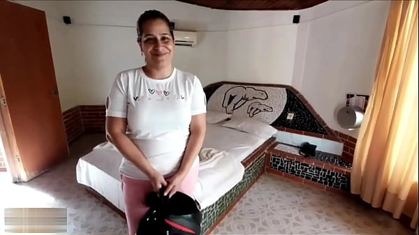 Follando A Mi Suegra Por Toda La Ciudad Tras Ser Plantado Por Mi Novia – Parte 1 – Porno En Español
