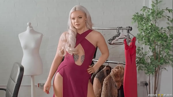 Model Paling Hot – Lana Rose / Adegan Panas Full Di Brazzers