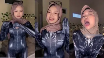 Kostum Spiderwoman Panas Yang Bikin Nafsu Meledak