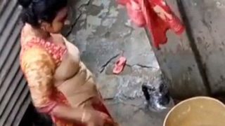 Rekaman Rahasia Bhabhi Bangladesh Mandi Telanjang