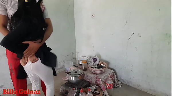 Jija Sali Ki Garam Chudai Rasoi Mein, Hindi Mein Gandi Baatein Aur Uchhalte Awazein