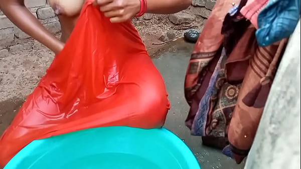 Rati Mandapana Mandi Telanjang Dengan Suara Mesra Hindi