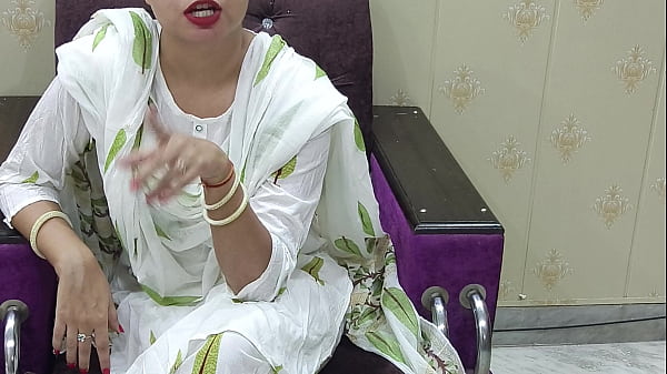 Ibu Tiri India Yang Seksi Digilir Ganas Oleh Anak Tirinya Vivek