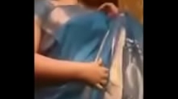 Telanjang Bulat Demi Bisnis