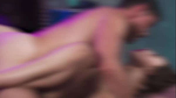 Gadis Pirang Milf Yang Menggoda Mengumbar Nafsu Liar Dalam Bercinta Panas Dan Intens Dengan Kakak Iparnya