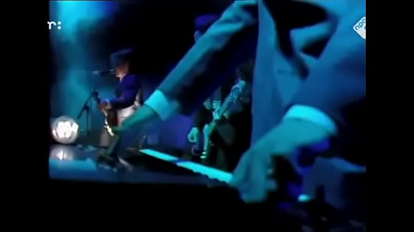 Gairah Malam Bersama The Cure: Konser Panas 1983 Yang Tak Terlupakan